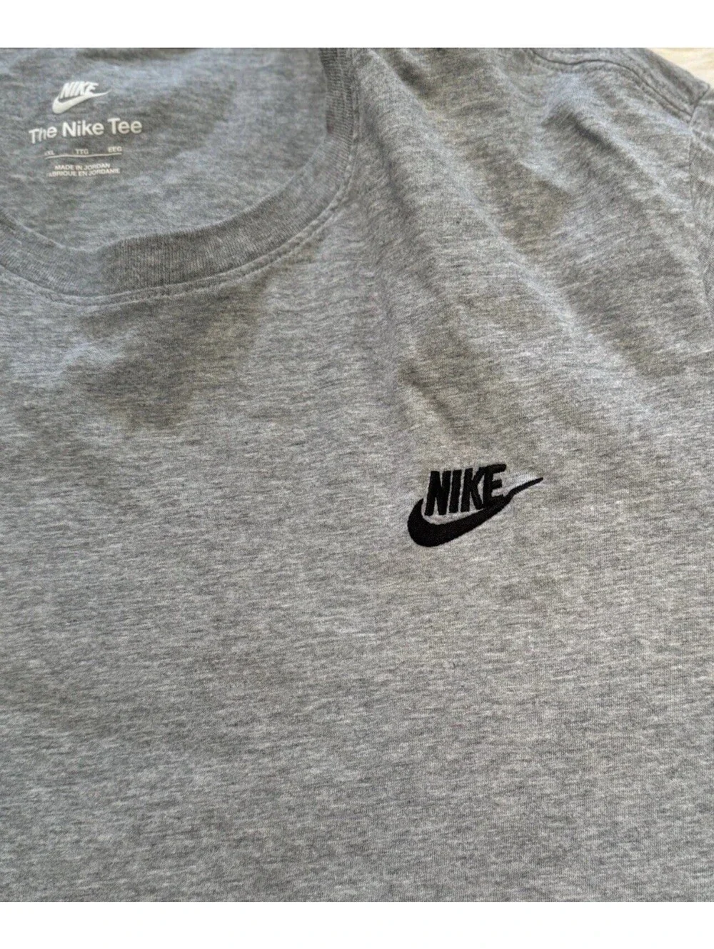 The Nike Tee Swoosh Sewn Gray Crewneck Mens Short Sleeve T Shirt 2XL Size
